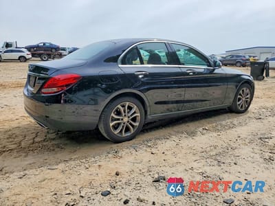 Trzecie zdjęcie samochodu z tyłu: 2017 MERCEDES-BENZ C 300 4MATIC VIN:55SWF4KB6HU208815 - miniatura
