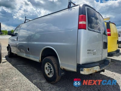 Drugie zdjęcie samochodu z przodu: 2012 GMC SAVANA 2500 CARGO DELIVERY VAN VIN:1GTW7GCG7C1124773 - miniatura