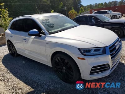 Czwarte zdjęcie samochodu z boku: 2018 AUDI SQ5 PREMIUM PLUS VIN:WA1A4AFY2J2195997 - miniatura
