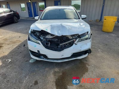 Piąte zdjęcie samochodu w środku: 2017 ACURA TLX VIN:19UUB2F30HA001455 - miniatura