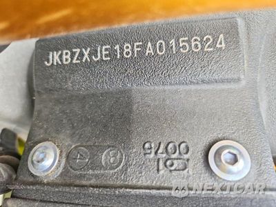 Zdjęcie 8 z 8 samochodu: 2015 KAWASAKI ZX636 E VIN:JKBZXJE18FA015624 - miniatura