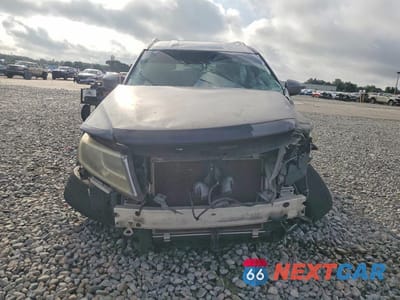 Piąte zdjęcie samochodu w środku: 2015 NISSAN PATHFINDER SV VIN:5N1AR2MN0FC704486 - miniatura