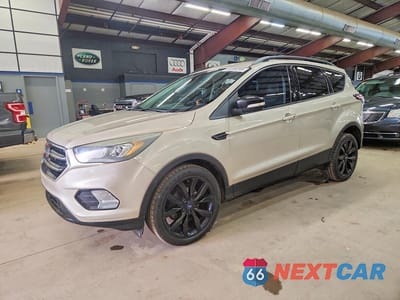 2017 FORD ESCAPE TITANIUM 1FMCU0JD4HUC04836 - główne zdjęcie licytacji z USA - miniatura