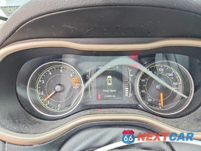 Zdjęcie 9 z 13 samochodu: 2016 JEEP CHEROKEE SPORT VIN:1C4PJMAB3GW180925 - miniatura