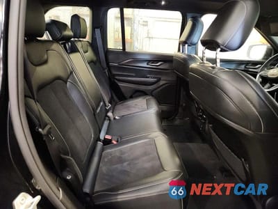 Zdjęcie 11 z 13 samochodu: 2023 JEEP GRAND CHEROKEE LAREDO VIN:1C4RJHAG5PC642897 - miniatura
