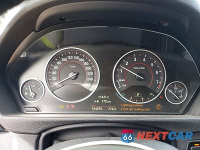Zdjęcie 9 z 12 samochodu: 2018 BMW 330 XI VIN:WBA8D9C58JEM31819 - miniatura