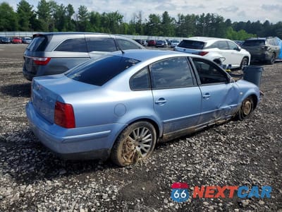 Trzecie zdjęcie samochodu z tyłu: 1999 VOLKSWAGEN PASSAT GLS VIN:WVWMA63B7XE173364 - miniatura
