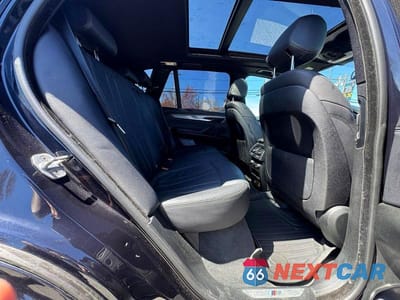 Zdjęcie 6 z 10 samochodu: 2018 BMW X5 XDR40E VIN:5UXKT0C52J0V98972 - miniatura