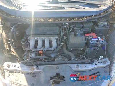 Zdjęcie 11 z 12 samochodu: 2010 HONDA FIT SPORT VIN:JHMGE8H4XAS015602 - miniatura