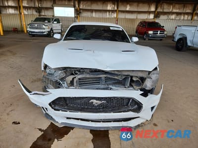 Piąte zdjęcie samochodu w środku: 2019 FORD MUSTANG GT VIN:1FA6P8CF4K5125258 - miniatura