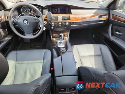 Zdjęcie 8 z 12 samochodu: 2010 BMW 528 I VIN:WBANU5C56AC129579 - miniatura