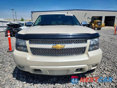 Piąte zdjęcie samochodu w środku: 2013 CHEVROLET TAHOE K1500 LTZ VIN:1GNSKCE02DR350798 - miniatura