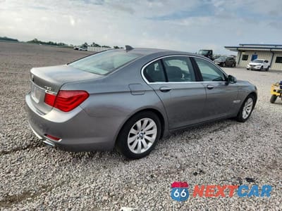 Trzecie zdjęcie samochodu z tyłu: 2009 BMW 750 I VIN:WBAKA83509CY34905 - miniatura