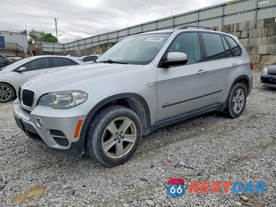 2012 BMW X5 XDRIVE35I 5UXZV4C51CL755232 - główne zdjęcie licytacji z USA - miniatura
