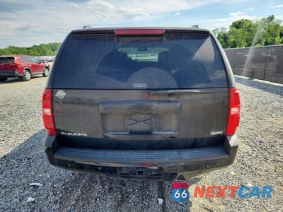 Zdjęcie 6 z 13 samochodu: 2008 CHEVROLET SUBURBAN K1500 LS VIN:3GNFK16358G200642 - miniatura
