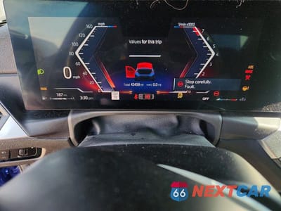 Zdjęcie 9 z 12 samochodu: 2023 BMW M340I VIN:3MW49FS09P8D54524 - miniatura