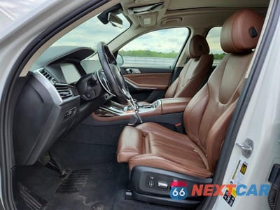 Zdjęcie 7 z 13 samochodu: 2019 BMW X7 XDRIVE40I VIN:5UXCW2C57KL089743 - miniatura