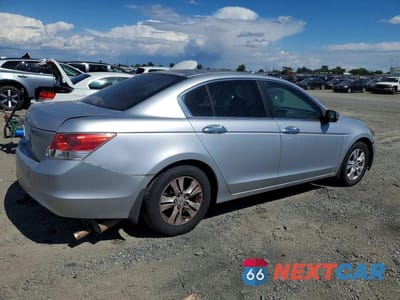 Trzecie zdjęcie samochodu z tyłu: 2009 HONDA ACCORD LXP VIN:1HGCP26459A031915 - miniatura