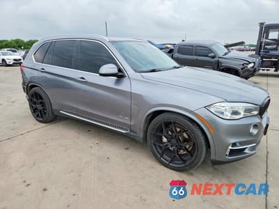 Czwarte zdjęcie samochodu z boku: 2015 BMW X5 XDRIVE35I VIN:5UXKR0C5XF0P04641 - miniatura
