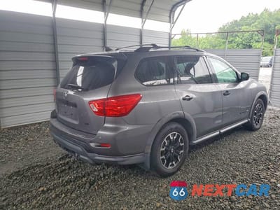 Trzecie zdjęcie samochodu z tyłu: 2020 NISSAN PATHFINDER SV VIN:5N1DR2BN5LC583000 - miniatura