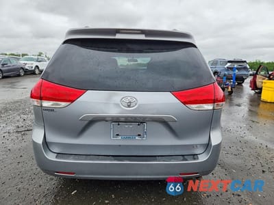 Zdjęcie 6 z 13 samochodu: 2013 TOYOTA SIENNA LE VIN:5TDKK3DCXDS390973 - miniatura