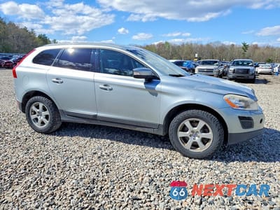 Czwarte zdjęcie samochodu z boku: 2012 VOLVO XC60 3.2 VIN:YV4940DZ7C2315937 - miniatura