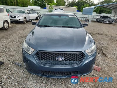 Piąte zdjęcie samochodu w środku: 2013 FORD TAURUS POLICE INTERCEPTOR VIN:1FAHP2M80DG131975 - miniatura