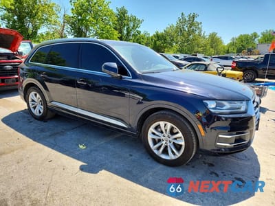 Czwarte zdjęcie samochodu z boku: 2017 AUDI Q7 PREMIUM PLUS VIN:WA1LHAF78HD055102 - miniatura
