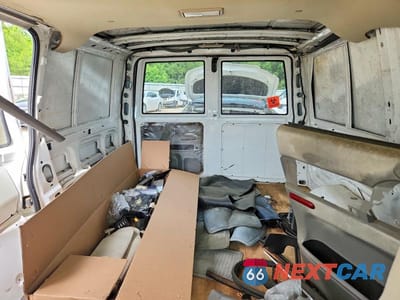Zdjęcie 10 z 13 samochodu: 2005 CHEVROLET ASTRO VIN:1GCDM19X55B133375 - miniatura