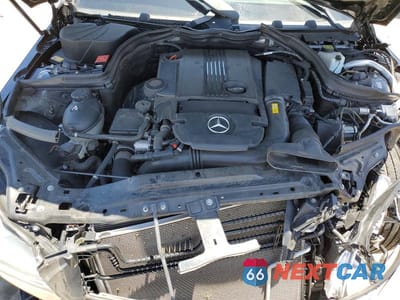 Zdjęcie 11 z 12 samochodu: 2013 MERCEDES-BENZ C 250 VIN:WDDGF4HB1DR272462 - miniatura