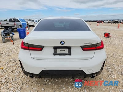 Zdjęcie 6 z 12 samochodu: 2025 BMW 330I VIN:3MW69CW0XS8F31396 - miniatura