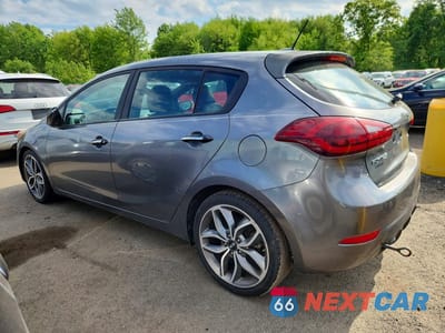 Drugie zdjęcie samochodu z przodu: 2016 KIA FORTE SX VIN:KNAFZ5A35G5592172 - miniatura