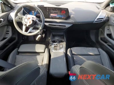 Zdjęcie 8 z 12 samochodu: 2026 BMW 228XI VIN:WBA23GG02T7U32239 - miniatura