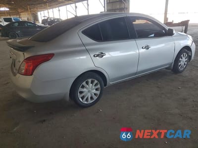 Trzecie zdjęcie samochodu z tyłu: 2014 NISSAN VERSA 1.6 SV VIN:3N1CN7AP4EL834160 - miniatura
