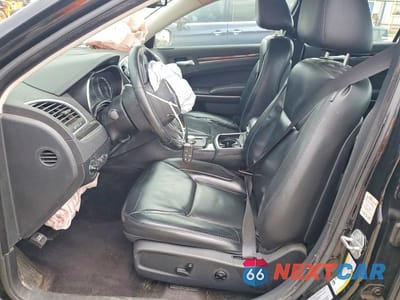 Zdjęcie 7 z 12 samochodu: 2017 CHRYSLER 300 LIMITED VIN:2C3CCAAG6HH538493 - miniatura