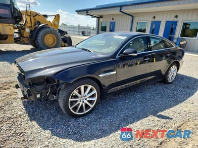 2013 JAGUAR XJ SAJWA1C71D8V44554 - główne zdjęcie licytacji z USA - miniatura