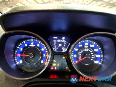 Zdjęcie 9 z 12 samochodu: 2013 HYUNDAI ELANTRA LIMITED VIN:5NPDH4AE9DH268050 - miniatura