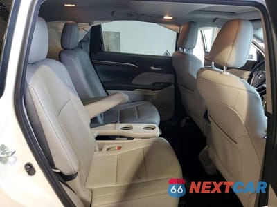 Zdjęcie 11 z 13 samochodu: 2016 TOYOTA HIGHLANDER LIMITED VIN:5TDYKRFH0GS162667 - miniatura