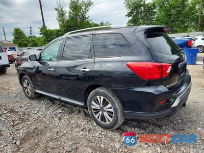 Drugie zdjęcie samochodu z przodu: 2018 NISSAN PATHFINDER SV VIN:5N1DR2MM3JC627657 - miniatura