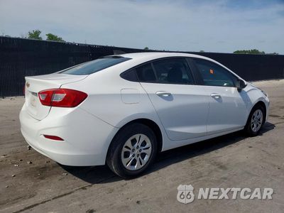Trzecie zdjęcie samochodu z tyłu: 2019 CHEVROLET CRUZE LS VIN:1G1BC5SM4K7132856 - miniatura