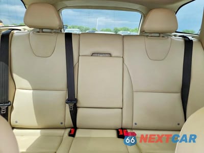 Zdjęcie 10 z 13 samochodu: 2015 VOLVO XC60 T5 PLATINUM VIN:YV440MDD6F2601249 - miniatura