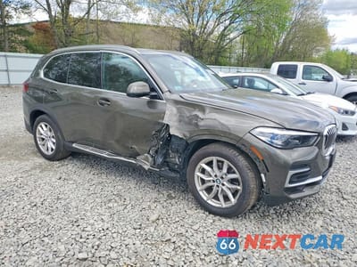 Czwarte zdjęcie samochodu z boku: 2022 BMW X5 XDRIVE40I VIN:5UXCR6C02N9K77946 - miniatura
