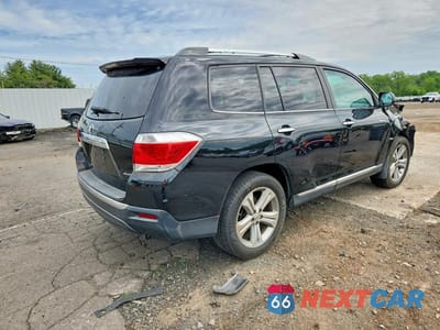 Trzecie zdjęcie samochodu z tyłu: 2013 TOYOTA HIGHLANDER LIMITED VIN:5TDDK3EH0DS262549 - miniatura