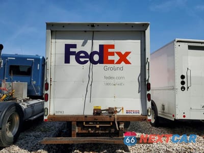 Zdjęcie 6 z 13 samochodu: 2014 MERCEDES-BENZ SPRINTER 3500 VIN:WDAPF4DC0E9586973 - miniatura