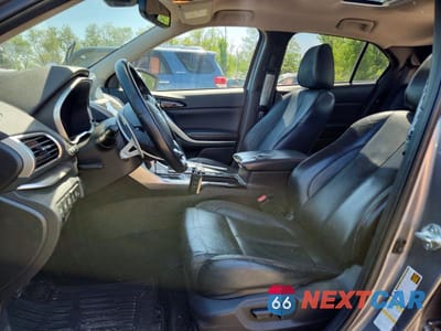 Zdjęcie 7 z 13 samochodu: 2019 MITSUBISHI ECLIPSE CROSS SE VIN:JA4AT5AA2KZ021229 - miniatura