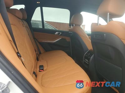 Zdjęcie 11 z 14 samochodu: 2023 BMW X5 XDRIVE45E VIN:5UXTA6C08P9R07382 - miniatura