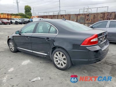 Drugie zdjęcie samochodu z przodu: 2010 VOLVO S80 3.2 VIN:YV1960AS4A1126681 - miniatura