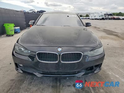 Piąte zdjęcie samochodu w środku: 2013 BMW 328 I VIN:WBA3A5G54DNP19959 - miniatura