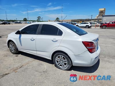 Drugie zdjęcie samochodu z przodu: 2018 CHEVROLET SONIC LS VIN:1G1JB5SH8J4107962 - miniatura
