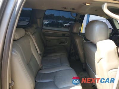Zdjęcie 11 z 13 samochodu: 2006 GMC YUKON XL DENALI VIN:1GKFK66U66J140708 - miniatura
